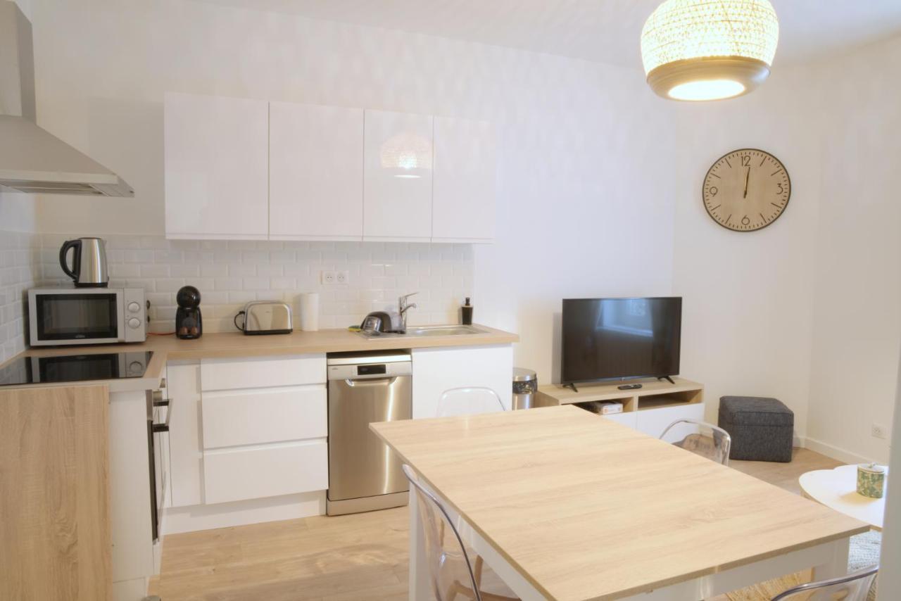 T3 de charme situé en hyper centre avec wifi, netflix, linge, draps, savons et serviettes fournis Cognac Esterno foto